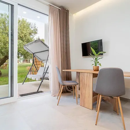Mellagia Apartment